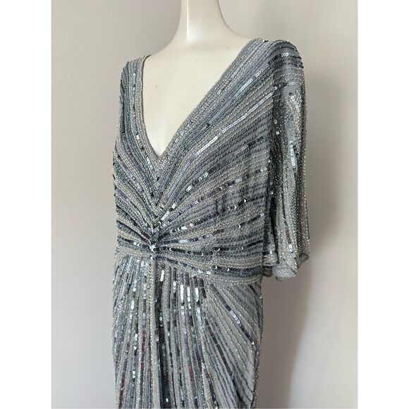 MAC DUGGAL SEQUINED V NECK CAPE SLEEVE COLUMN GOWN - Picture 10 of 11